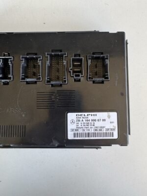 06-12 Mercedes W164 W251 R ML GL REAR SAM SIGNAL ACQUISITION MODULE A1649006700 - Image 2