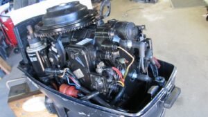 1994 48HP Evinrude Outboard Engine SPL 20" Shaft 150 150PSI w/ Power Trim & Tilt - Image 3