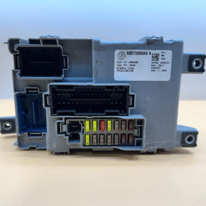 Fiat 500 Body Control Module Cabin Fuse Box 2012-2013 OEM 68073360AKA