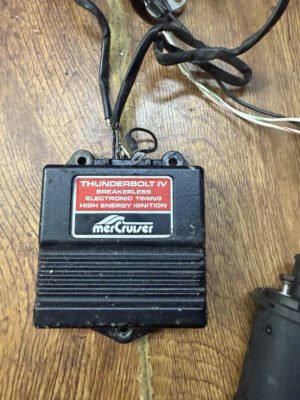 Mercury Mercruiser OEM Thunderbolt Ignition Complete With Coil And Distributor - Image 4